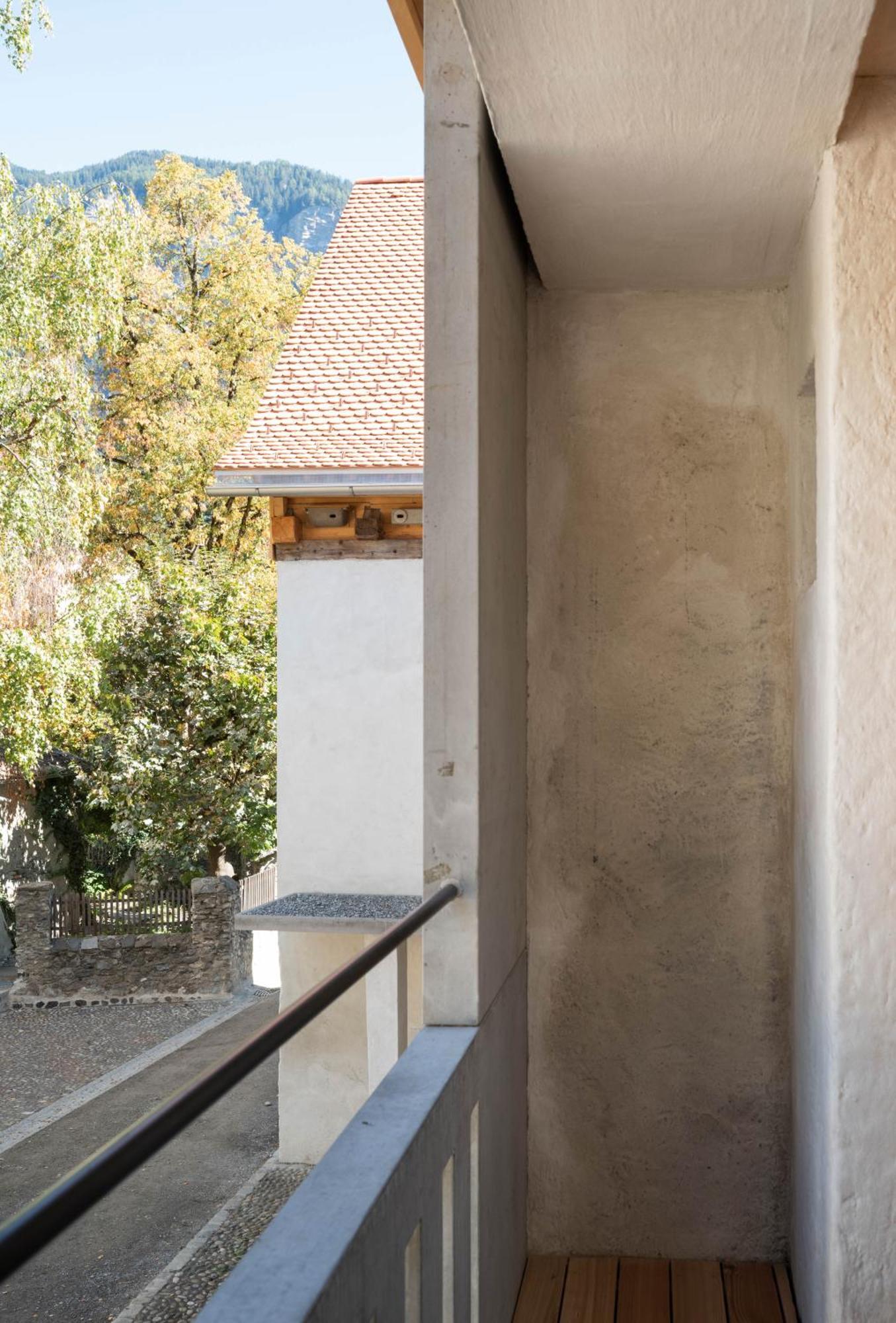 Casa Caminada Hotel Furstenaubruck Luaran gambar