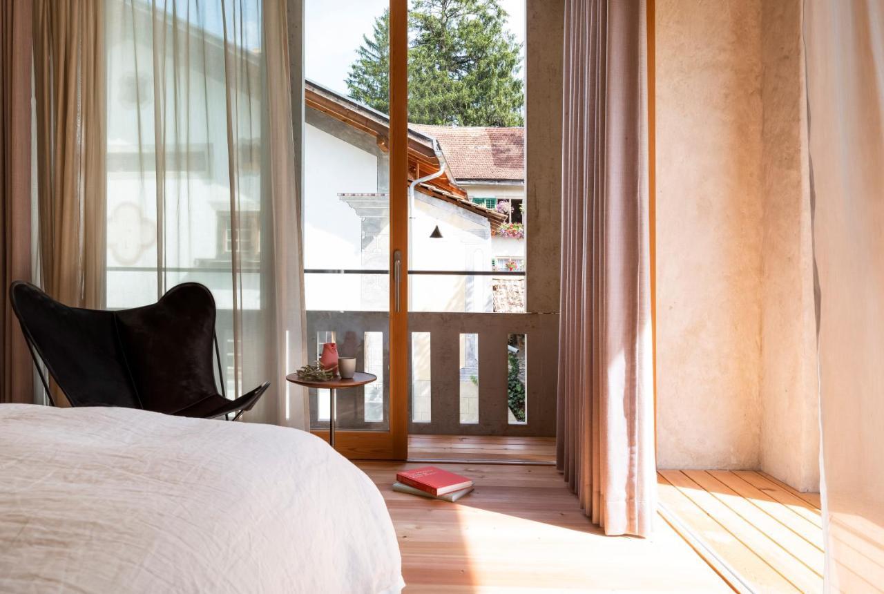 Casa Caminada Hotel Furstenaubruck Luaran gambar